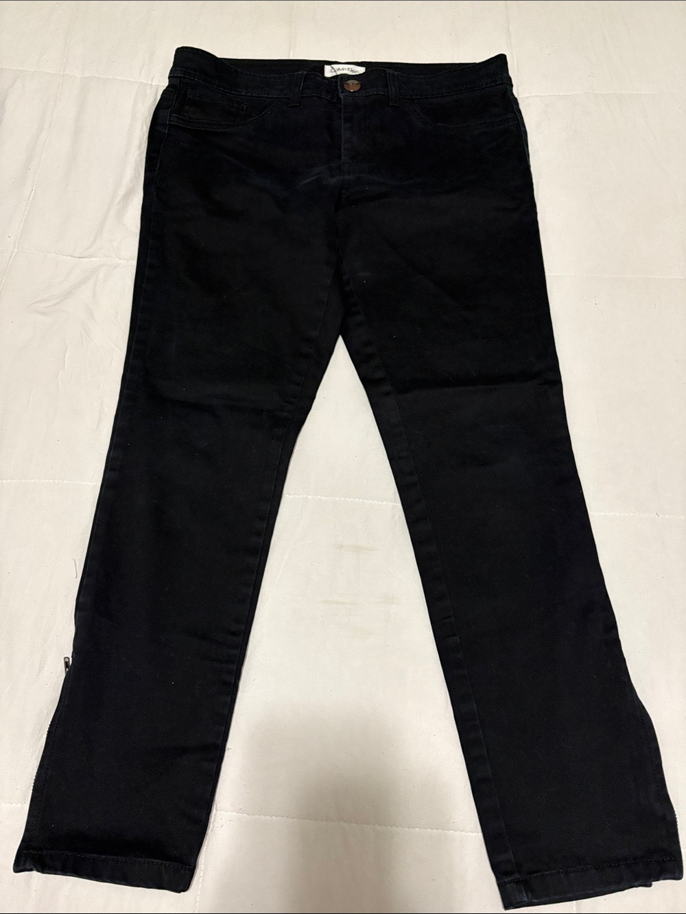 Calvin Klein Black Slim Straight Capris